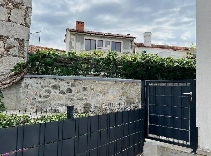 Apartament Bernarda *